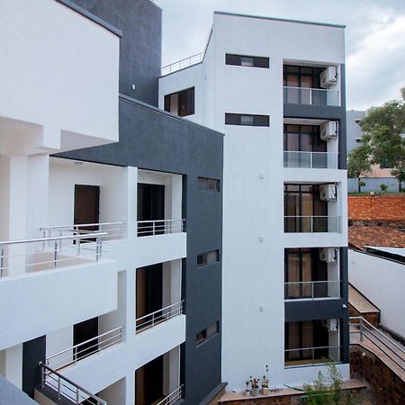 Cascadia Apartments คิกาลี ภายนอก รูปภาพ