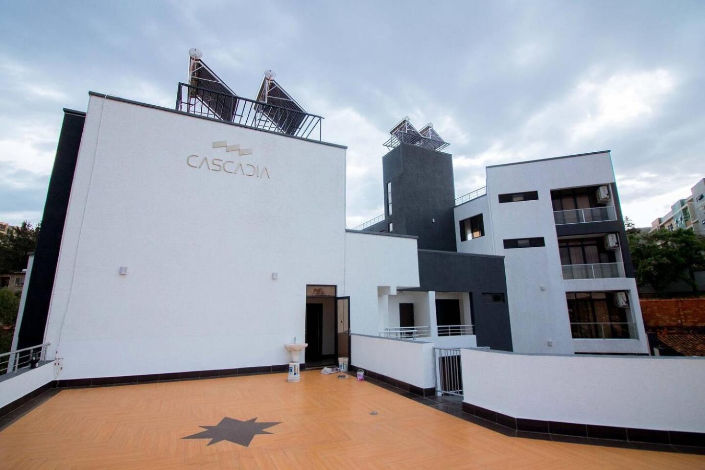 Cascadia Apartments คิกาลี ภายนอก รูปภาพ