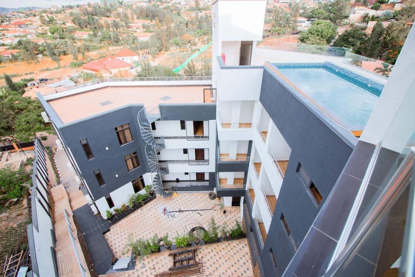 Cascadia Apartments คิกาลี ภายนอก รูปภาพ