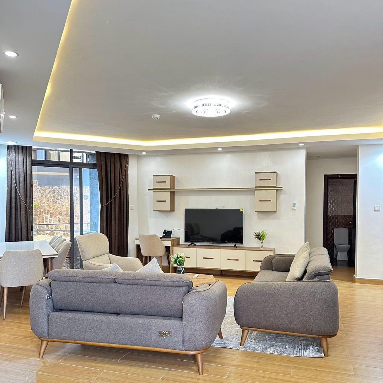 Cascadia Apartments คิกาลี ภายนอก รูปภาพ