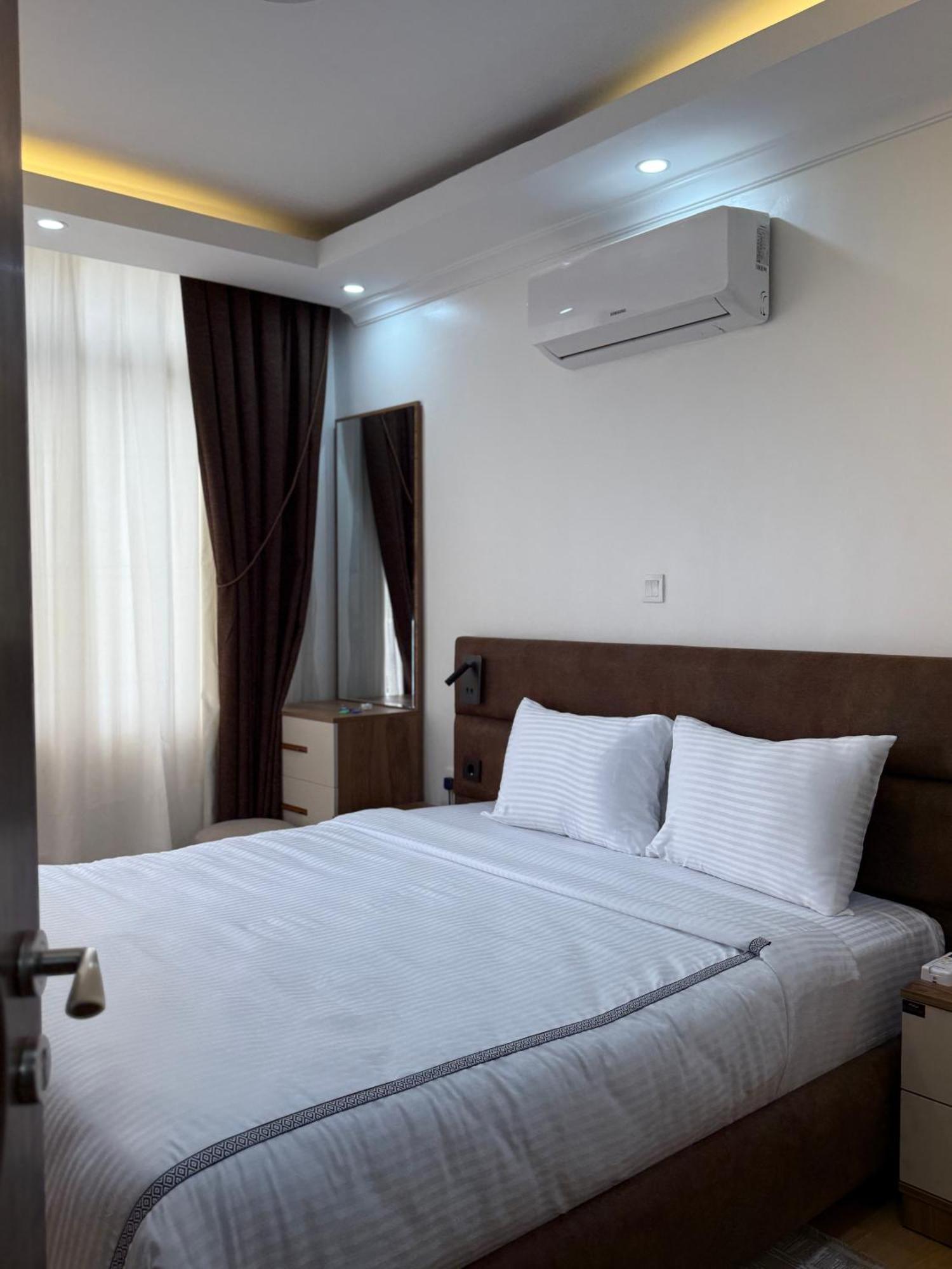 Cascadia Apartments คิกาลี ภายนอก รูปภาพ