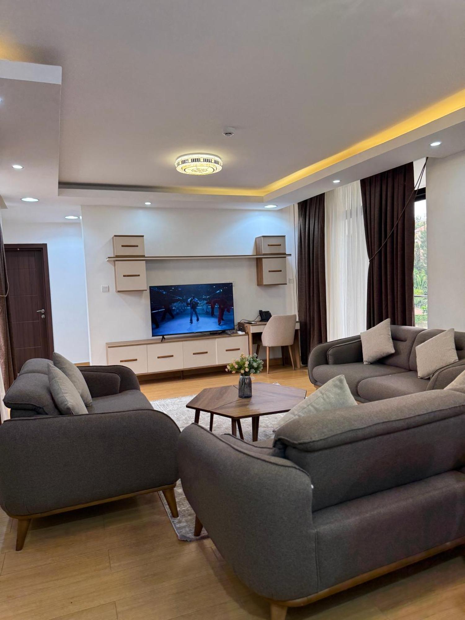 Cascadia Apartments คิกาลี ภายนอก รูปภาพ